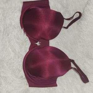 Victoria Secret Bra burgundy